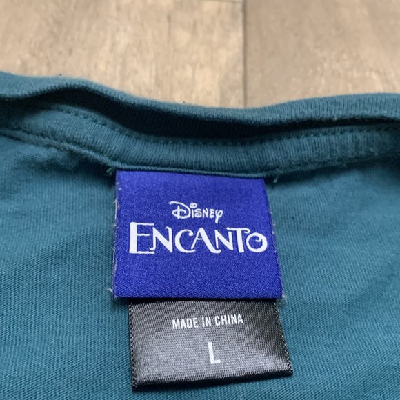 Mens‎ Disney ENCANTO Long Sleeve Crewneck T-Shirt - Picture 3 of 6